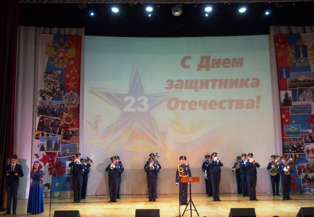 Военнослужащих 31-ой отдельной десантно-штурмовой бригады поздравили с Днём защитника Отечества