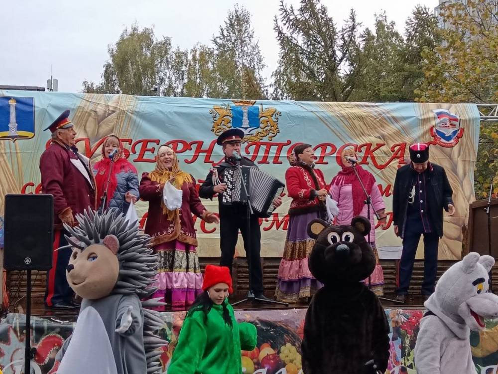 27 сентября вокальный коллектив &laquo;Камертон&raquo; принял участие в насыщенной концертной программе сразу на двух значимых площадках