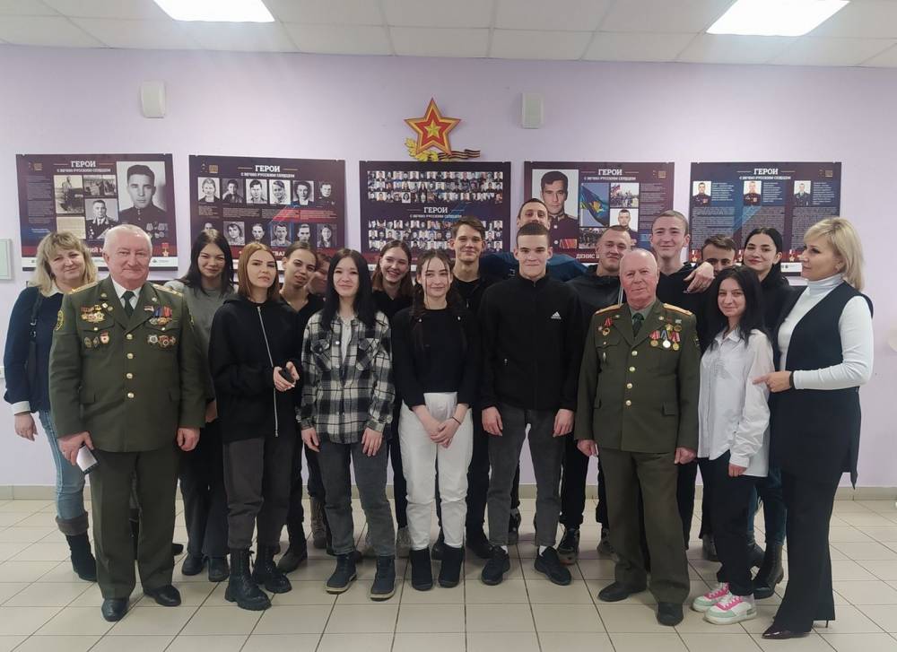Патриотическое мероприятие &laquo;Учись у героев Отчизну беречь&raquo;