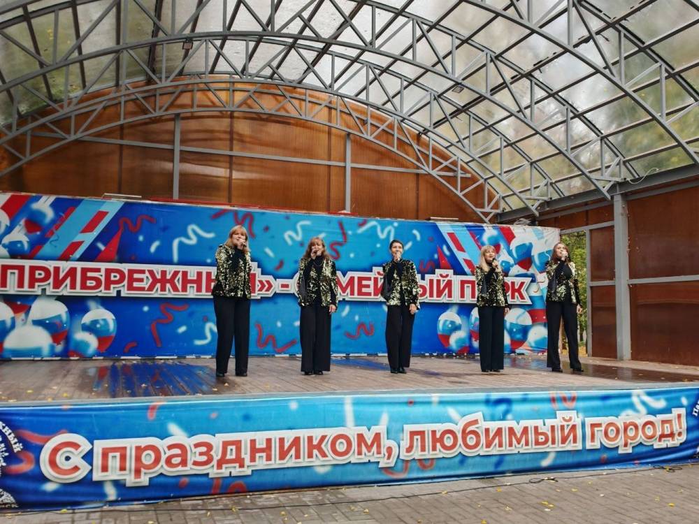 Хиты, дождь и свадебный танец &mdash; день, который запомнится