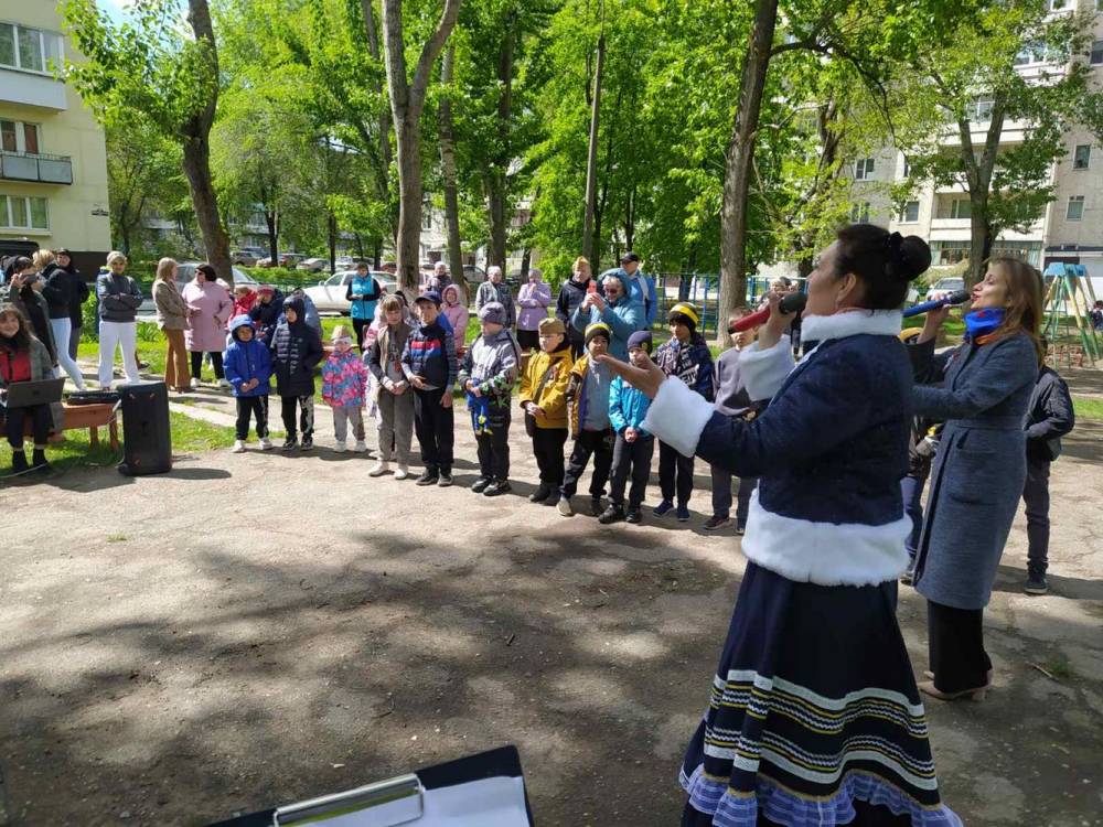 Праздничная программа &laquo;Пусть песни Победы звучат&raquo;