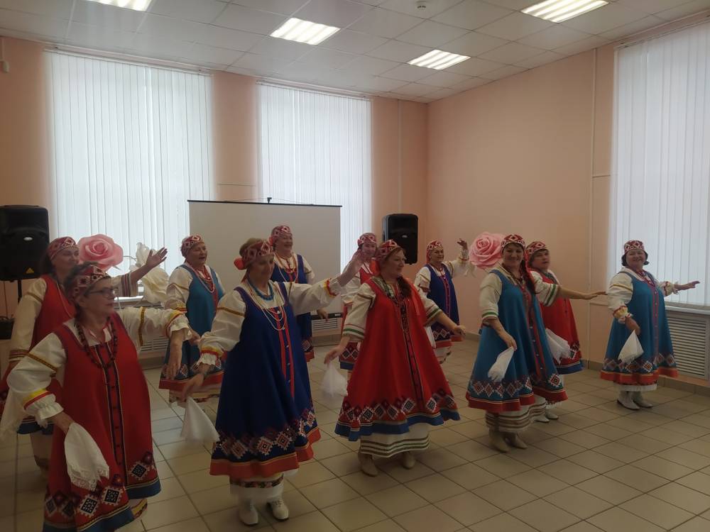 В КЦ &laquo;Аврора&raquo; состоялся концерт патриотической песни &laquo;Живи, страна!&raquo;