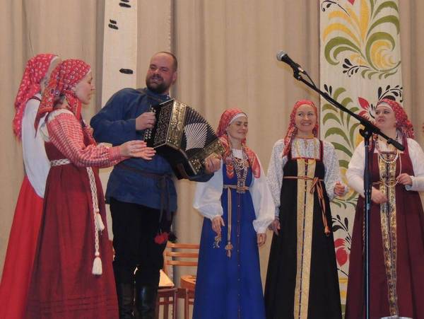 Фольклорная концертная программа ансамбля народной песни &laquo;Отрада&raquo; в ДК &laquo;им.1 мая&raquo;