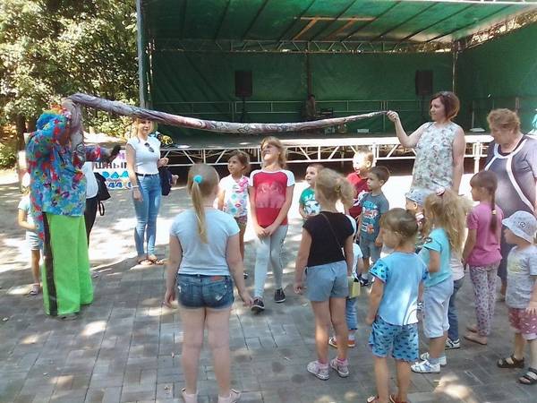 Концертно-развлекательная программа &laquo;Раз, два, три! В сказку попади!&raquo;