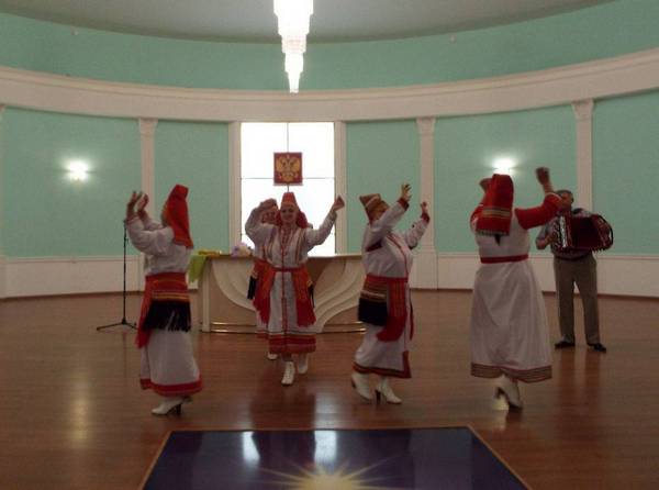 Творческие коллективы ДК &laquo;Руслан&raquo; приняли участие в &laquo;Фестивале национальных свадеб - 2015&raquo;