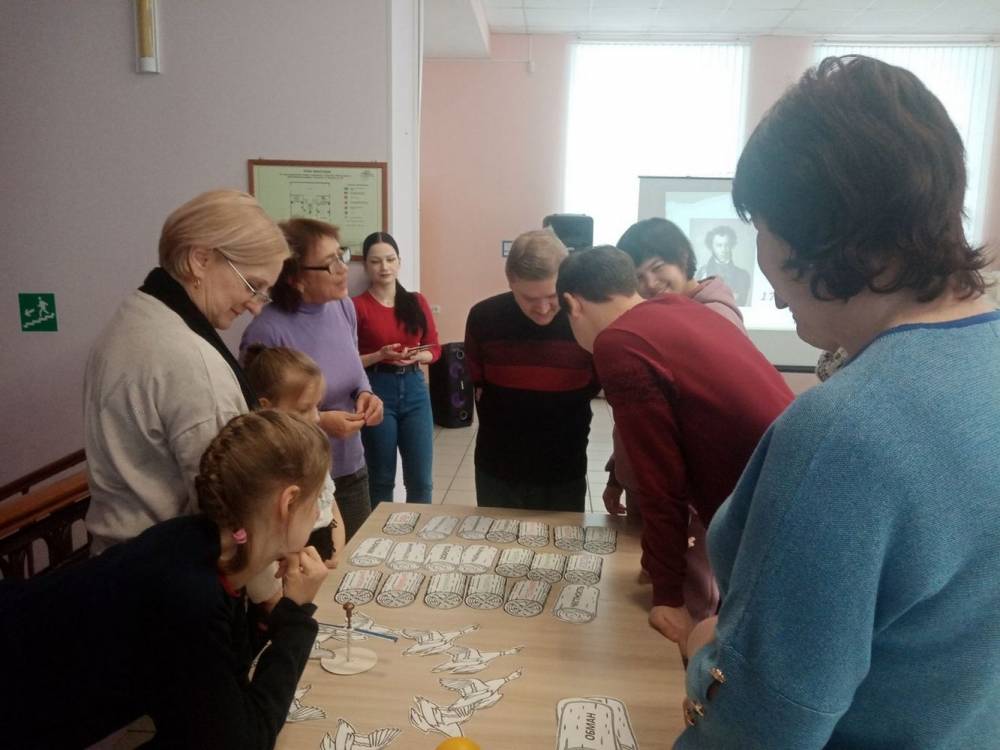 Литературная КВИЗ-игра квиза &laquo;Под сенью дружных муз&raquo;