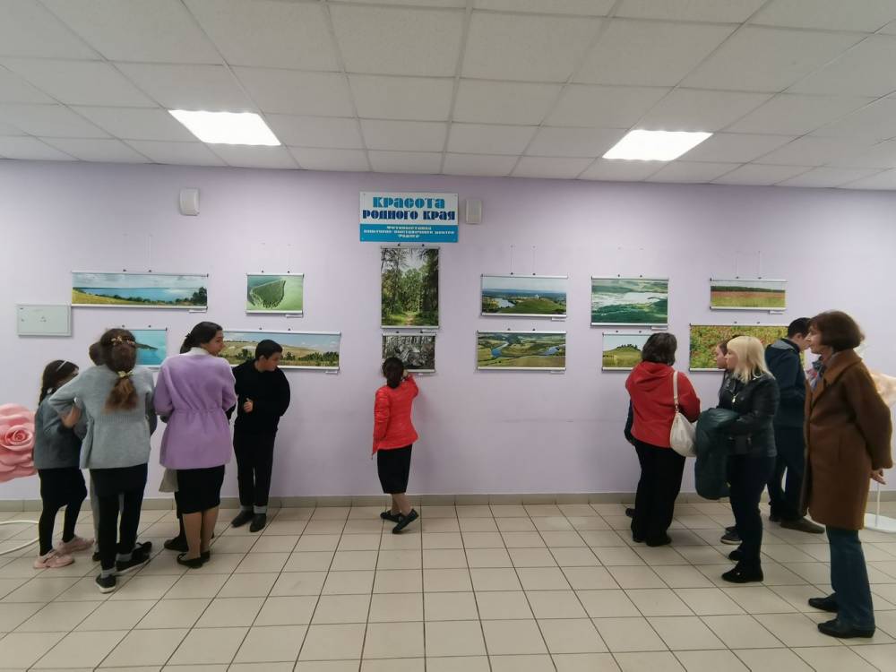 В КЦ &laquo;Аврора&raquo; прошла познавательная экскурсия по фотовыставке &laquo;Ульяновский край-родная земля&raquo;